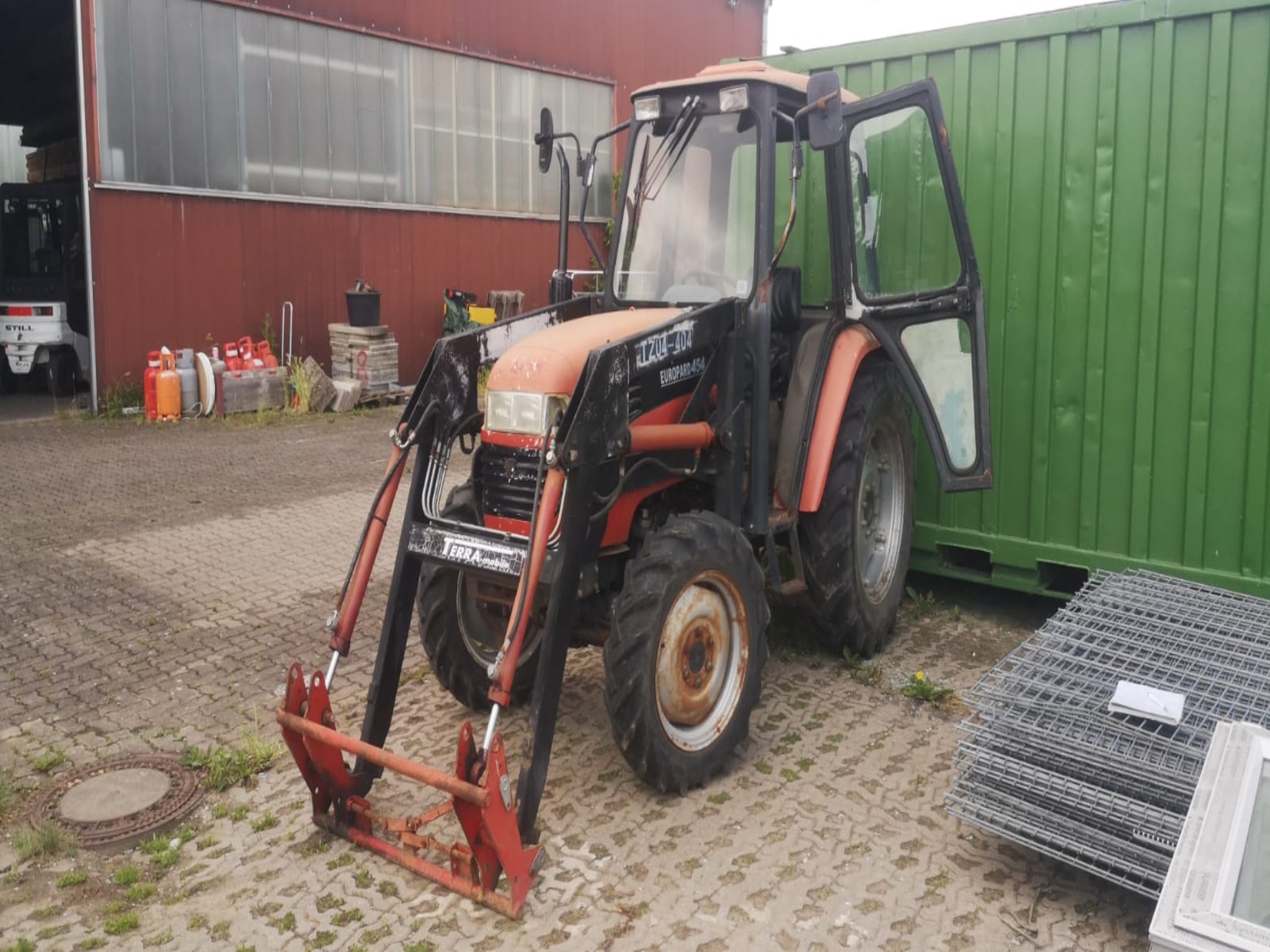 Traktor Terramobile Europard 454
